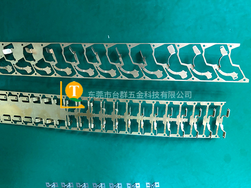 精密冲压件料带